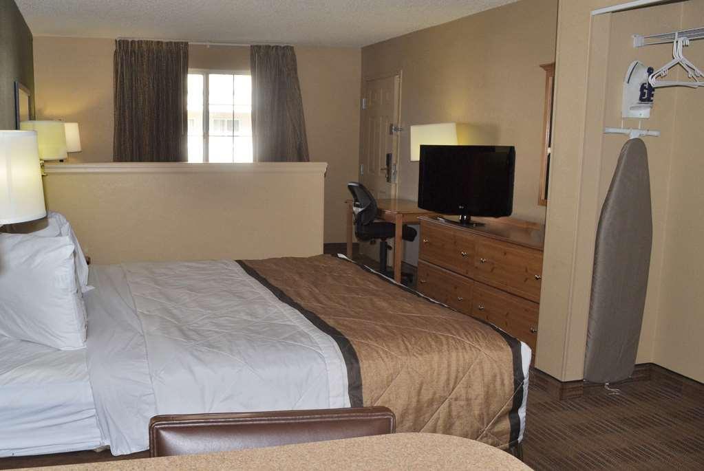 Extended America - Orange County - Spectrum 2* Irvine