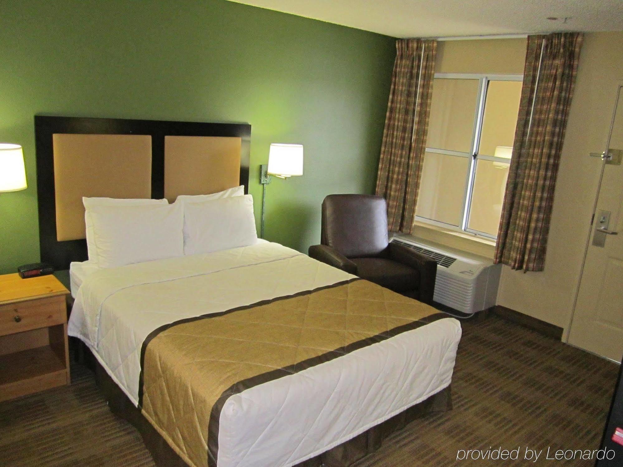 Extended America - Orange County - Spectrum Hotel 2*
